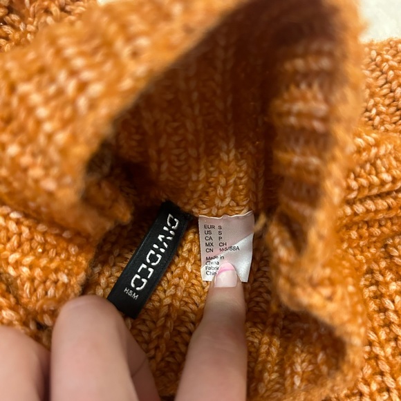 Burnt Orange Knit Sweater - Picture 3 of 3